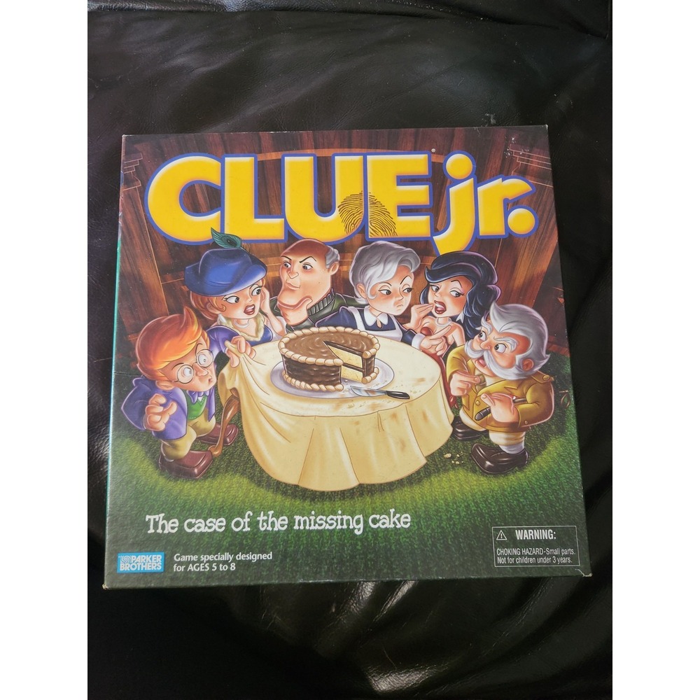 Clue Jr. - The Case of the Missing Chocolate Cake - Parker Brothers 2003 Vintage